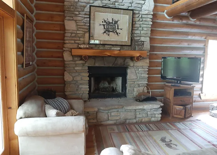 Cherokee Mountain Log Cabins